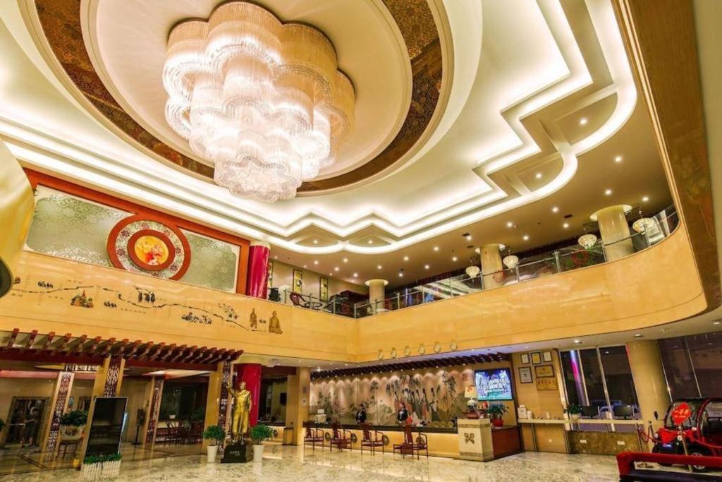 New Friendship Hotel Luoyang  Exterior foto